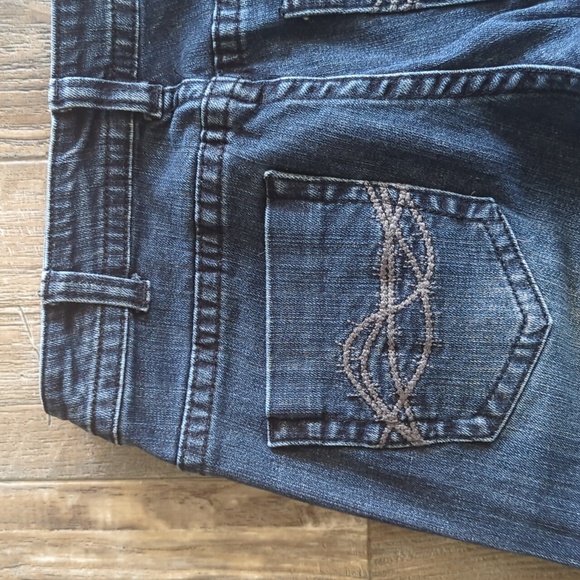 COWGIRL TUFF "Forever Tuff" bootcut natural waist darkwash jeans 26x35L - Picture 9 of 16